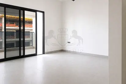 Modern Living | Well-Maintained | Vacant Now