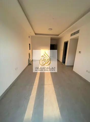الايجارسنوي عجمان الجرف3 مدرسة ودليم بارك جنب اكاديمية للسياقة البنايه عائلات جديد اول سكن غرفتين وصاله وغرفه غسيل وبلكونه تكيف مركزي 3حمام خزانات بال