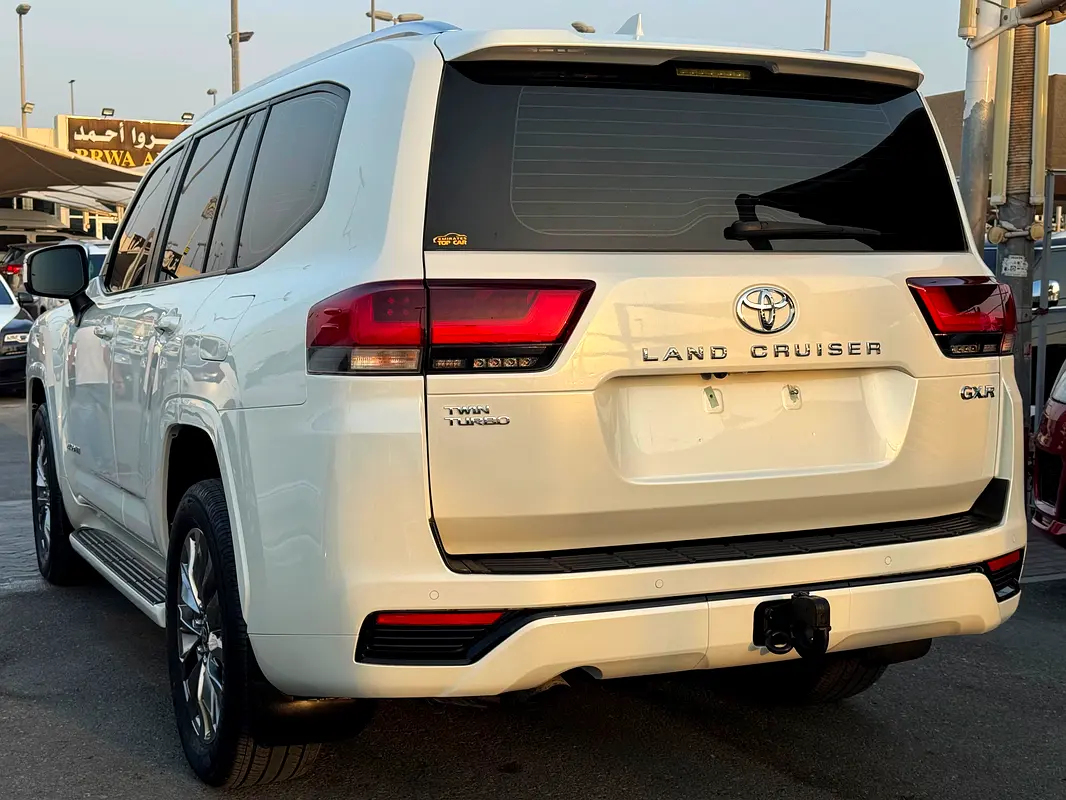 Toyota Land Cruiser 2023