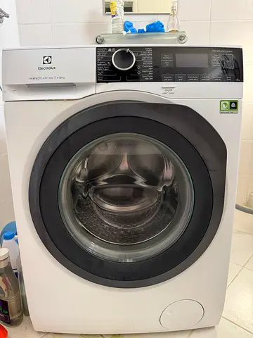 10kg PerfectCare 800 front load washing machine 1600 rpm reasonable offers only- Al Bahia Abu Dhabi