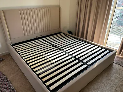 Qubba King size hydraulic bed with storage 180x200cm