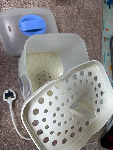 Bottle sterilizer