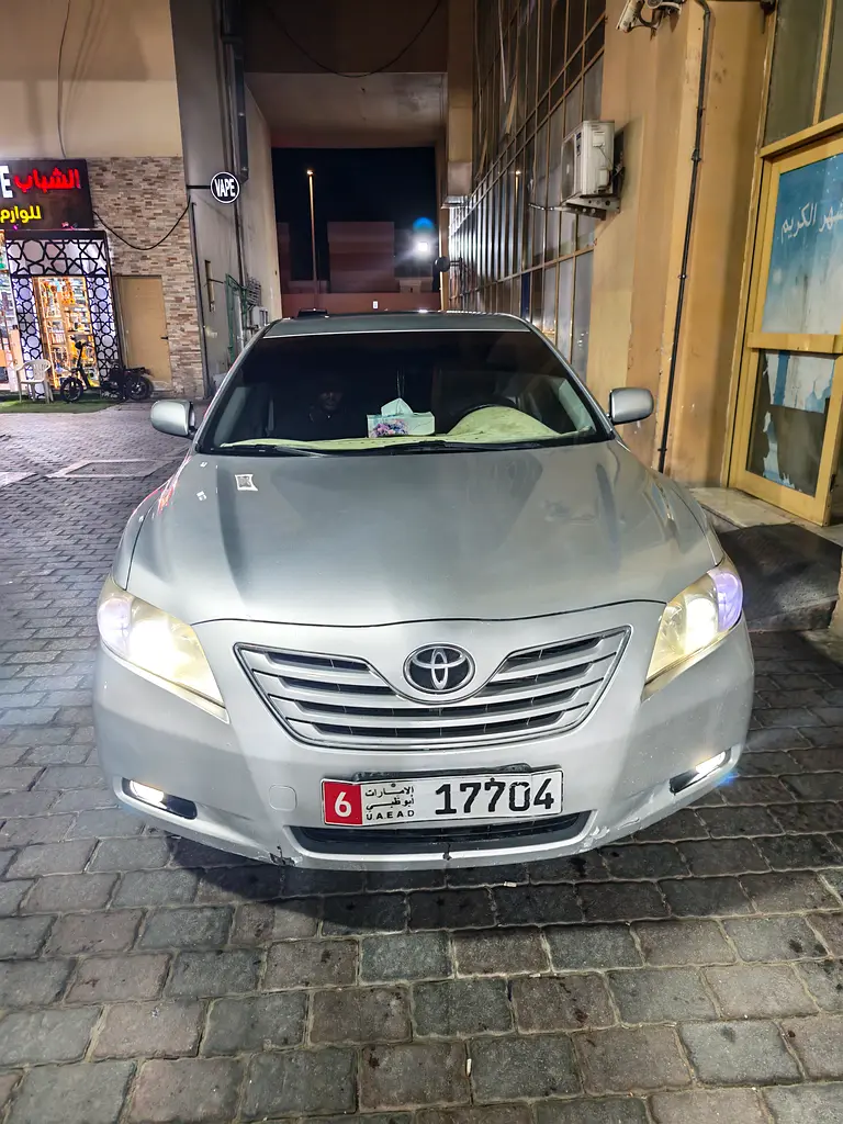 Toyota Camry 2008 — photo 1 of 7