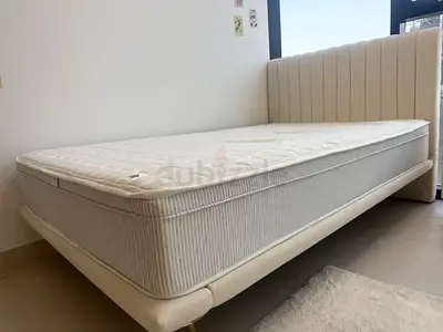 Single upholstered bed frame With guide lights 120*200 - good condition