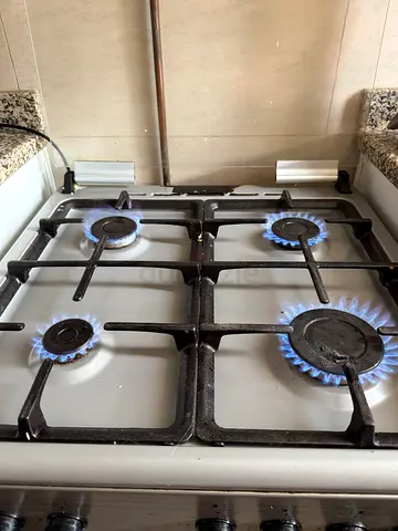 4-Burner Cooker with Oven – Fully Working