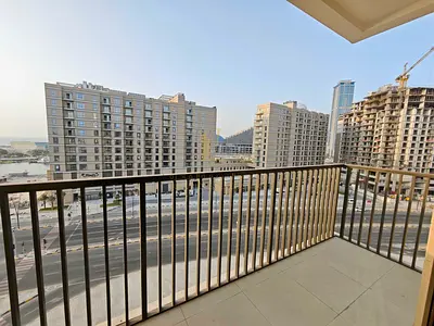 شقة واسعة بإطلالة بحرية من غرفتي نوم للإيجار | 1237 قدم مربع | 84999 درهم إماراتي