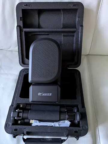 Seesstar S50 digital smart telescope, complete with all accessories.