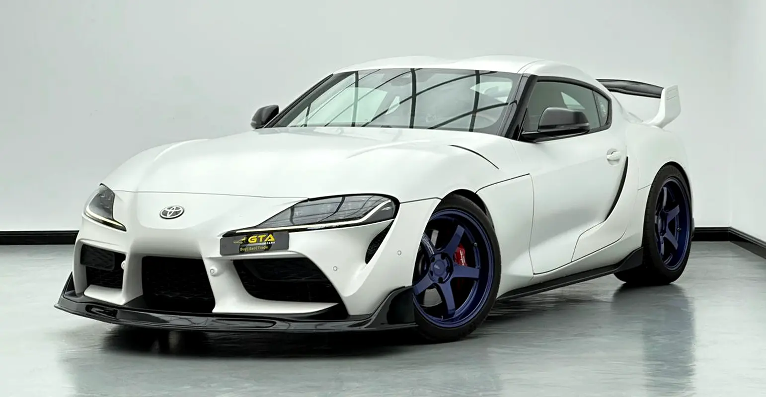 Toyota Supra 2024 — photo 1 of 12