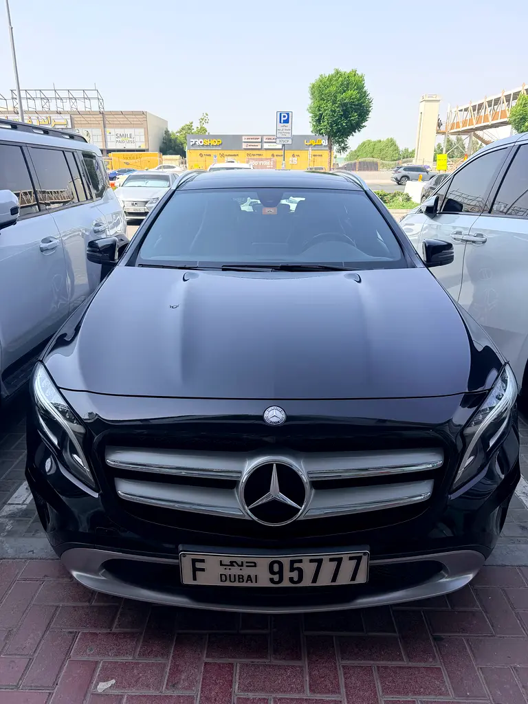Mercedes-Benz GLA-Class 2017 — photo 1 of 3