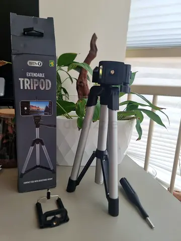 Extendable tripod