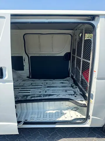 2015 Toyota HIACE — фото 9