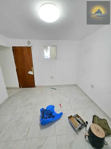 RENOVATION STUDIO APARTMENT AVAILABLE AT ELECTRA STREET BACKSIDE PETROL STATION