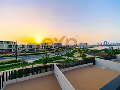 Dubai Marina Skyline | Single Row | Hilltop Vastu