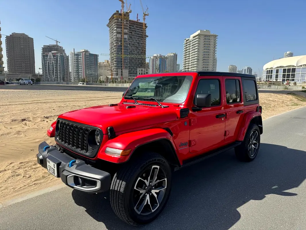Jeep Wrangler 2024 — photo 1 of 15