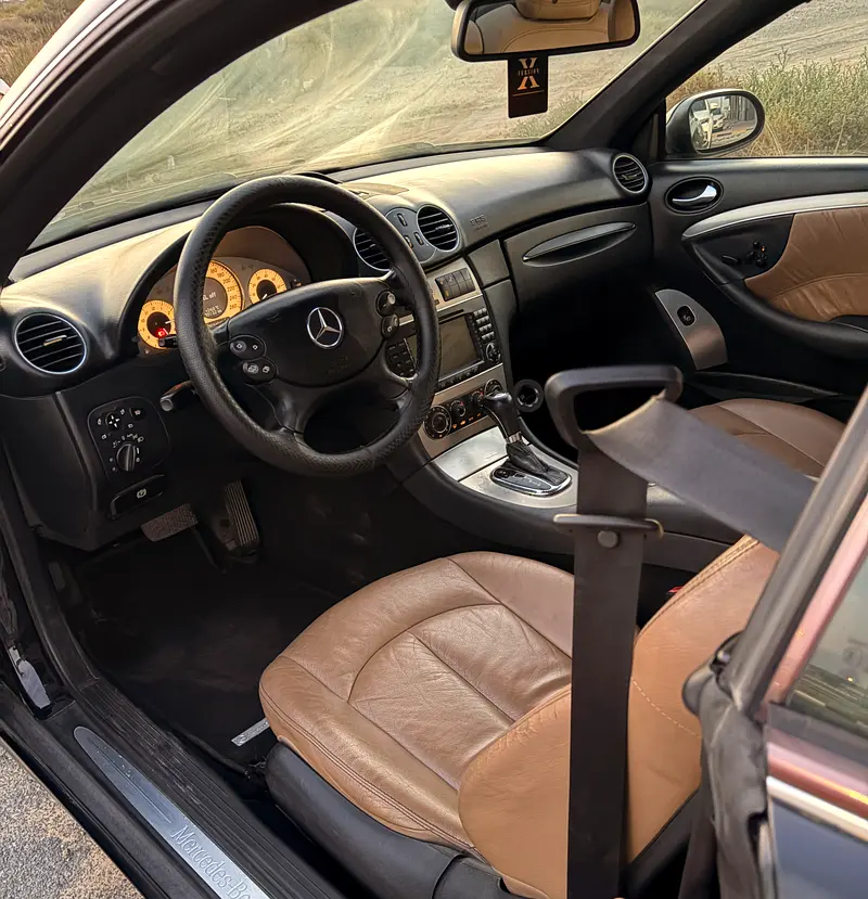 Mercedes-Benz CLK-Class 2008 — photo 1 of 10