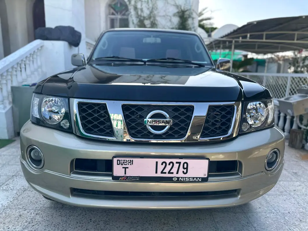 Nissan Patrol Safari 2023 — photo 1 of 20