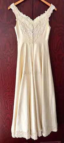 WEDDING DRESS SIZE S