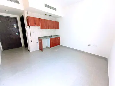 Very affordable and Spacious Studio with central AC closed to Safari Mall