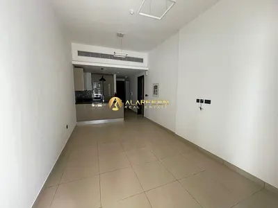 1Br+maid | Spacious and Bright | Pool View