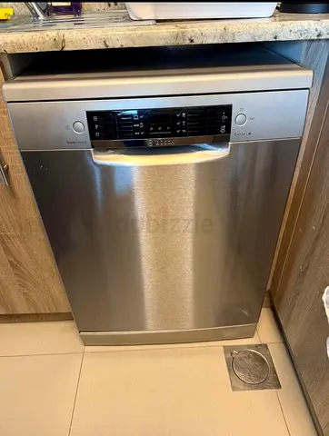 Bosch Serie 4 Three Rack Dishwasher latest version 60cm