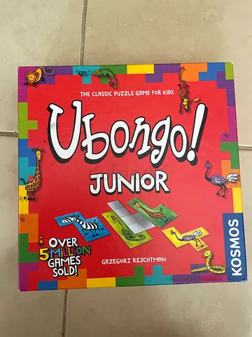 Ubongo Junior board game - Kids puzzle game