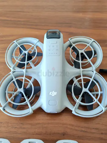DJI neo