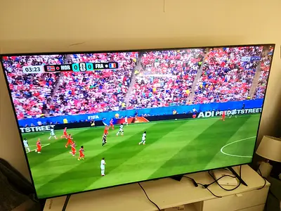 Samsung 65” Crystal UHD 4K Smart TV
Model: UN65CU7000B
شاشة 65 بوصة
دقة 4K Ultra HD