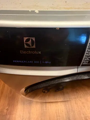 Electrolux PerfectCare 800 Steam Iron (used)