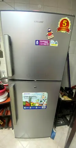 Sonashi 2-Door Silver Refrigerator (Good Working Condition)