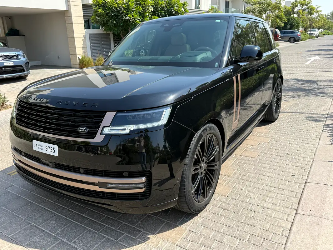 Land Rover Range Rover 2025 — photo 1 of 15