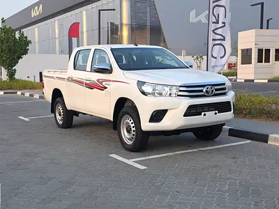 Toyota Hilux Diesel Double Cab DLX 2025 GCC Specs