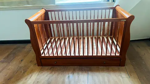 Baby cradle with drawers and wheels brand name sauthon