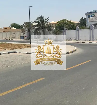 # أرض سكنية للبيع في الطرفا – الشارقة | زاوية على 3 شوارع