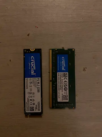 Crucial 8GB DDR4 SODIMM + Crucial P2 1TB M.2 NVMe SSD - Good Condition
