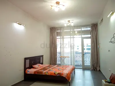 FURNISHED MASTER ROOM NEARBY CENTURY MALL