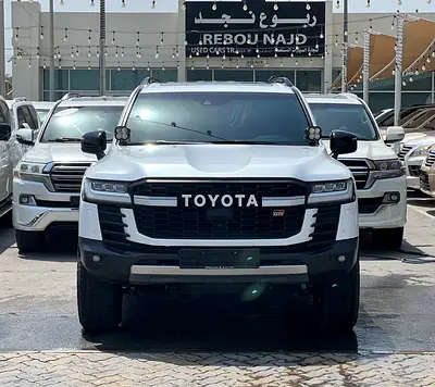 Toyota Land Cruiser GR Sport 2022 GCC Specs