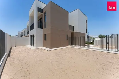 Prime Location | Walking Distance To Pool & GYM