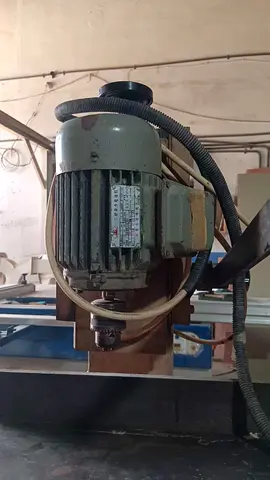 Slot mortising machine