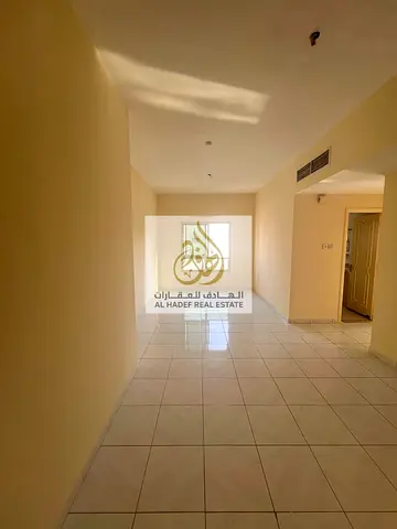 شقة غرفة وصاله في ابو شغاره مع بلكونه ب30 الف فقط