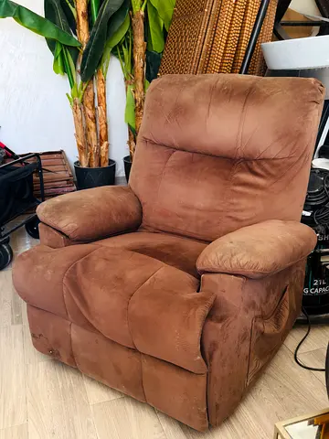 Brown Power Recliner Massage Armchair with Footrest - Comfortable Upholstered Recliner
