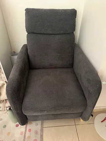Reclining chair (used when nursing-excellent)