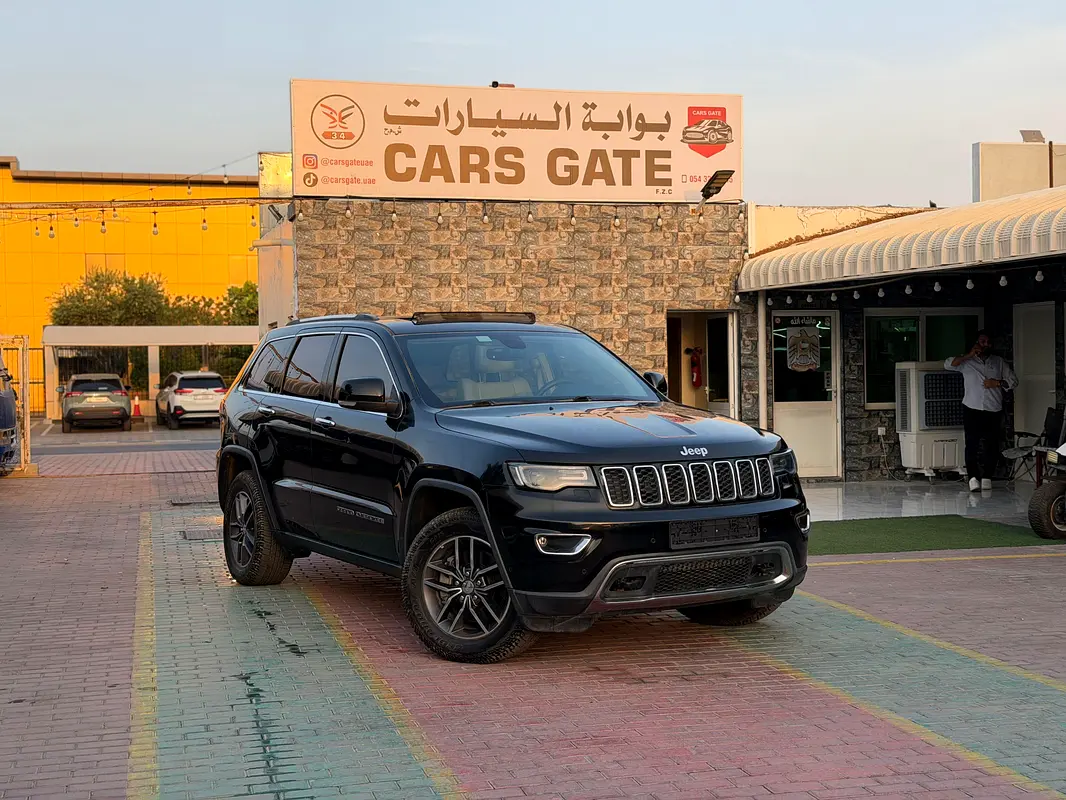 Jeep Grand Cherokee L 2017 — photo 1 of 10