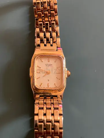 Vintage Citizen gold-tone womens wristwatch, vintage small square face