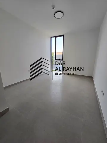 Hot Distress Deal | Elegant 2BR Townhouse | Prime Location | Saro, Masaar | AED 1.95M Negotiable