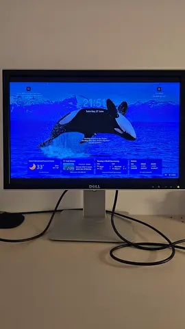 Dell 22 inch LED Monitor with stand - Good Working Condition