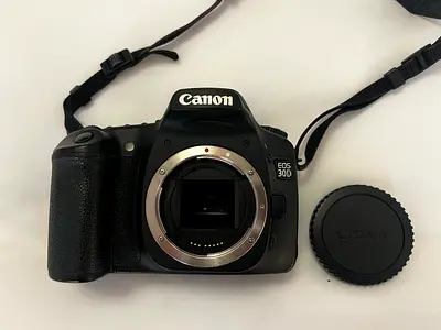 Canon EOS 30D 8.2-megapixel DSLR Camera (Body Only)