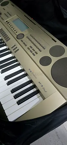 Yamaha AT3 Portable Keyboard - Good Working Condition
