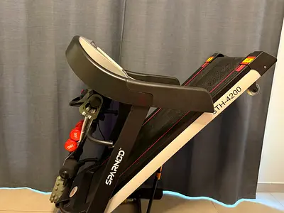 Foldable home treadmill - SPARNOD STH-4200, excellent working condition
