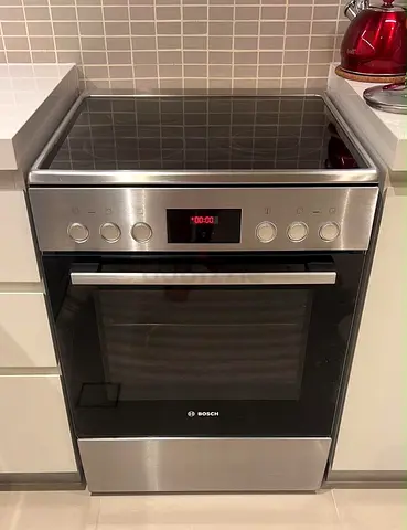 Bosch Latest Model Electric Cooker stove with oven 60x60cm
