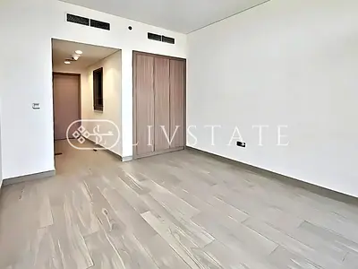 Modern | Vacant | Community View